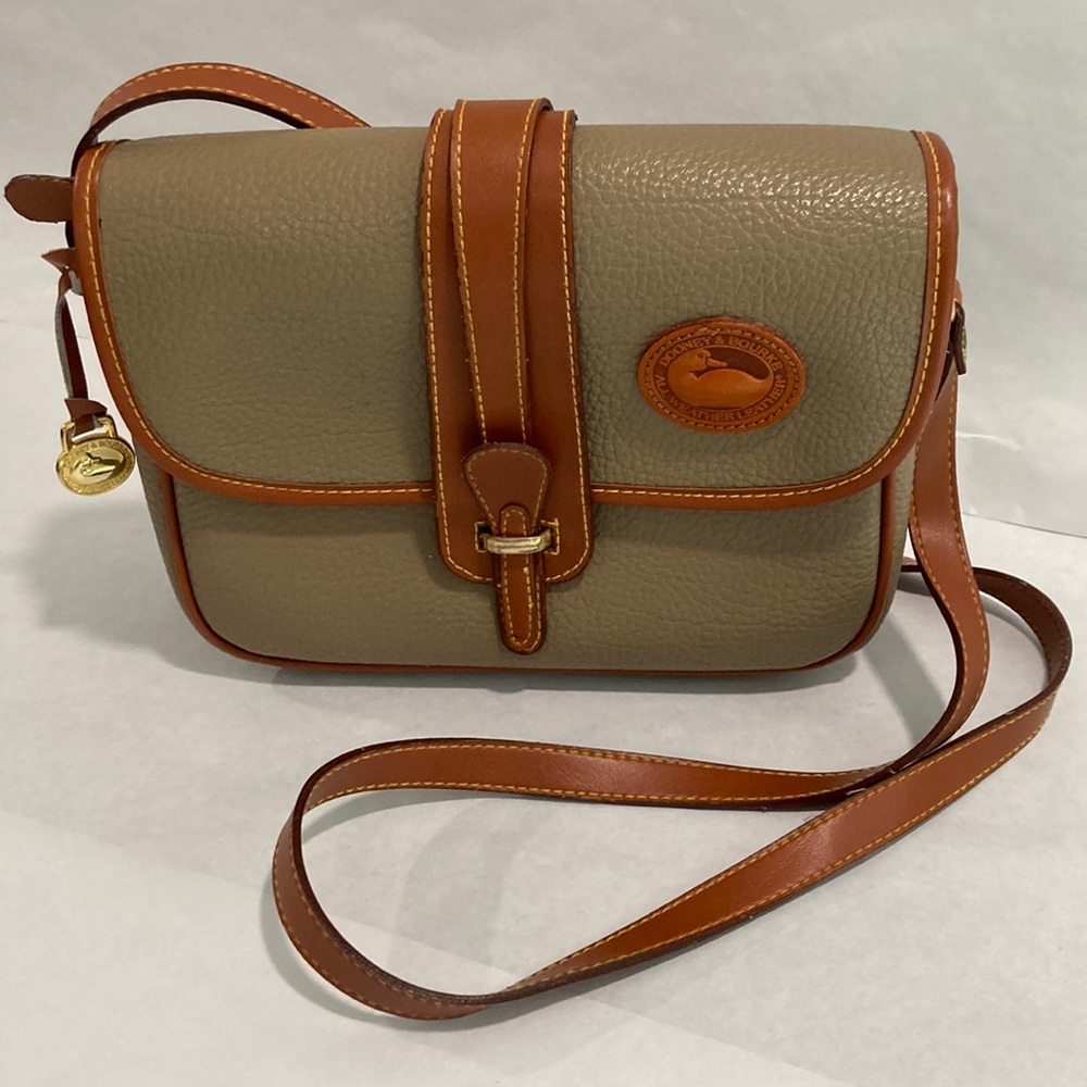 Gorgeous ‘90s Dooney & Bourke Saddlebag Purse